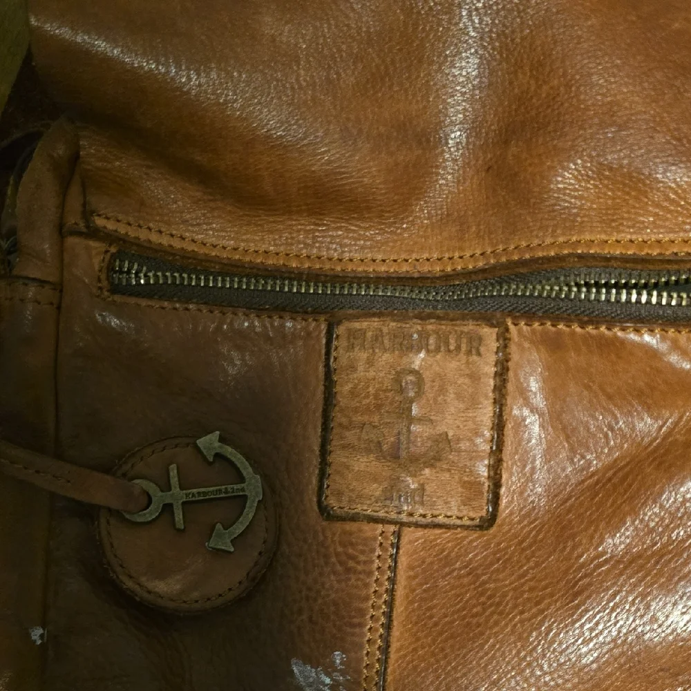 Leather Crossbody Messenger Bag - Brown